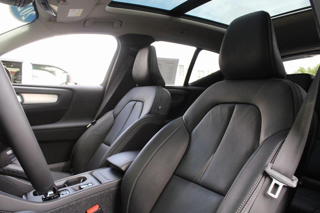 used 2022 Volvo XC40 car, priced at $34,988
