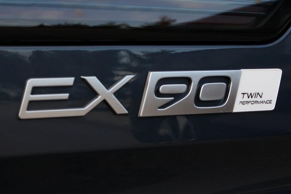 new 2025 Volvo EX90 car