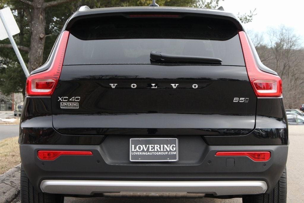 new 2025 Volvo XC40 car