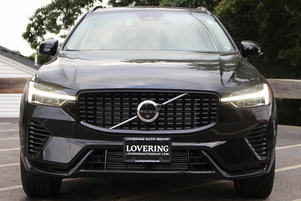 new 2025 Volvo XC60 Plug-In Hybrid car