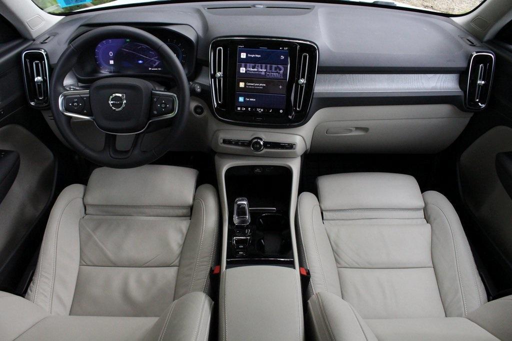 used 2023 Volvo XC40 car, priced at $38,162