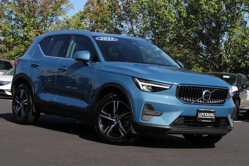 used 2025 Volvo XC40 car, priced at $33,233