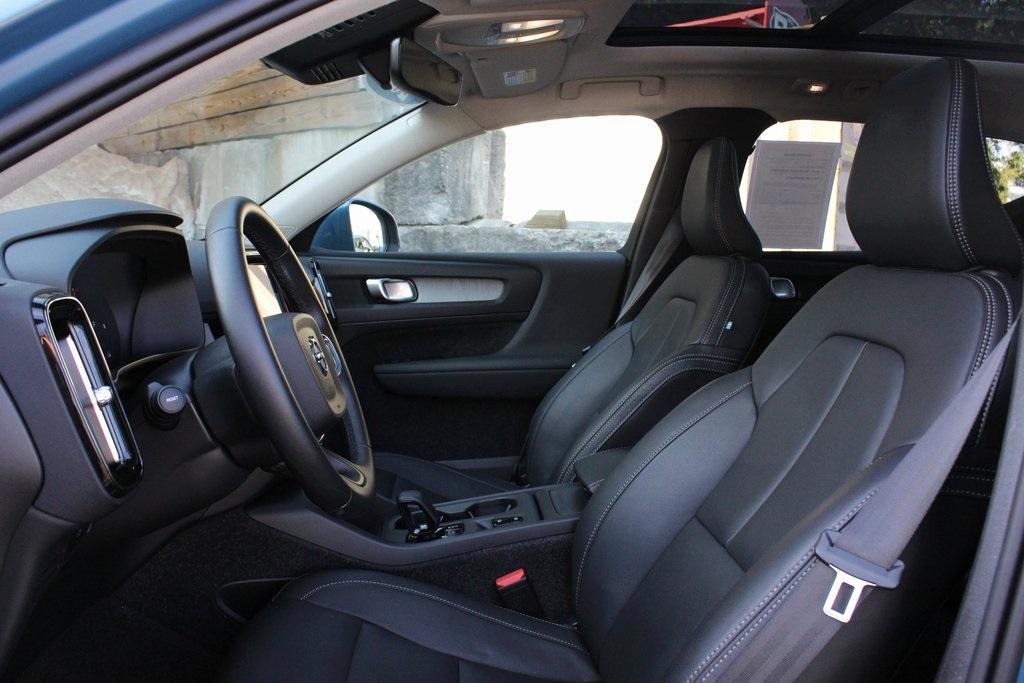 used 2025 Volvo XC40 car, priced at $33,233