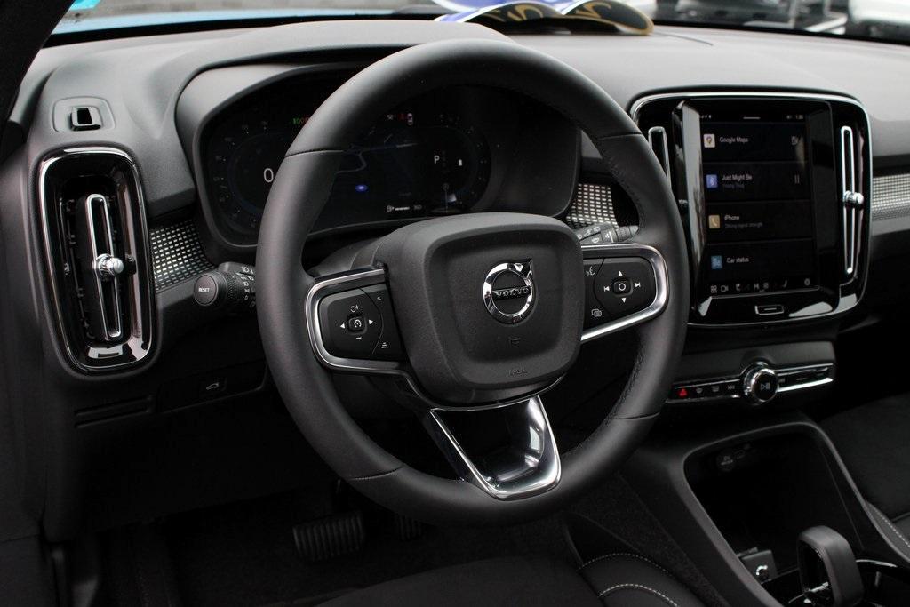 used 2025 Volvo XC40 car, priced at $35,484