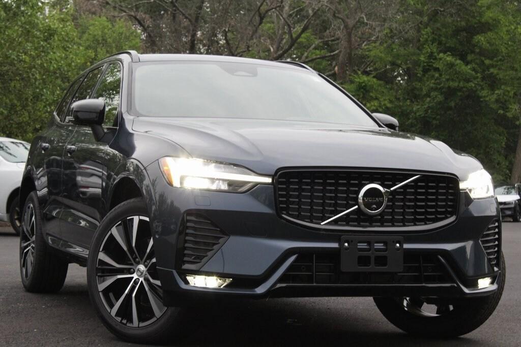 new 2025 Volvo XC60 car, priced at $56,510