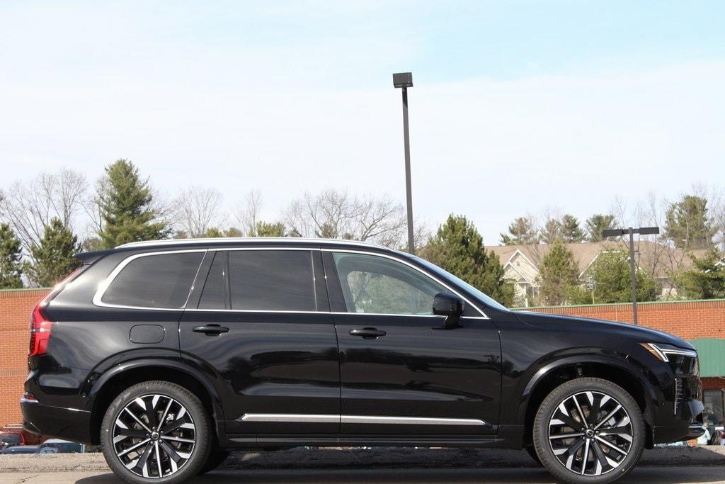 new 2025 Volvo XC90 car