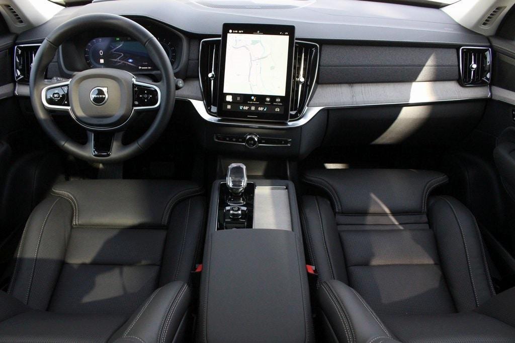 new 2025 Volvo XC90 car
