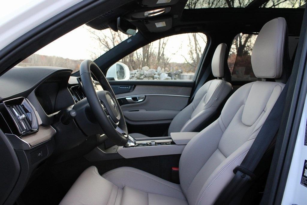 new 2026 Volvo XC90 car, priced at $78,150