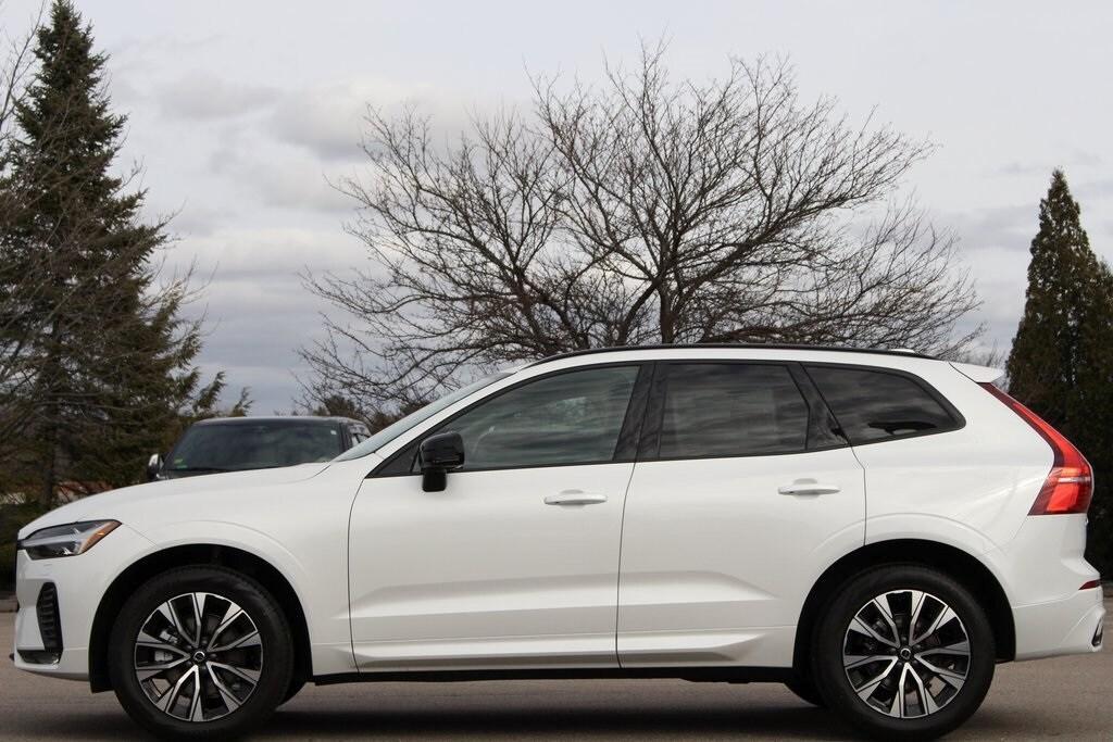 new 2025 Volvo XC60 car