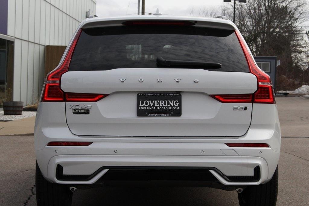 new 2025 Volvo XC60 car