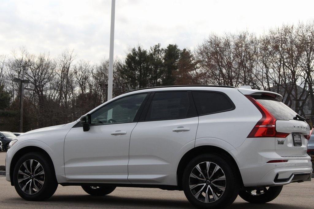 new 2025 Volvo XC60 car