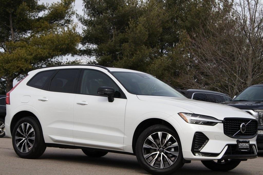 new 2025 Volvo XC60 car, priced at $51,450