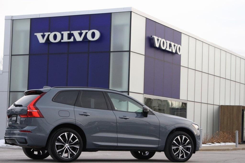 used 2024 Volvo XC60 car, priced at $37,318