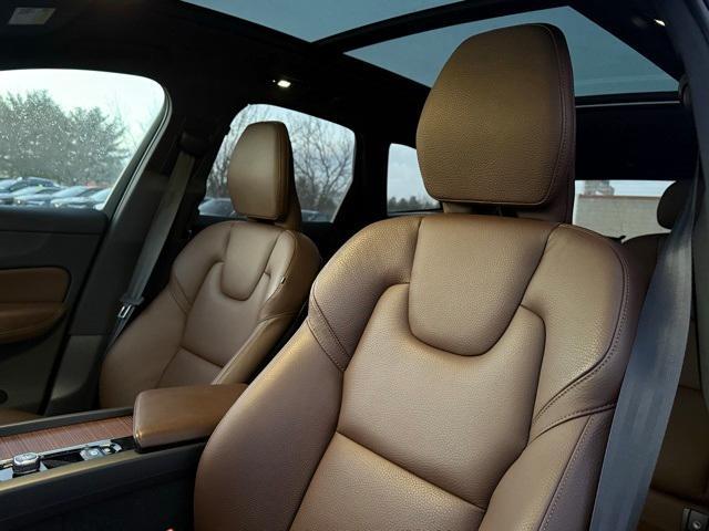 used 2023 Volvo XC60 car, priced at $38,089