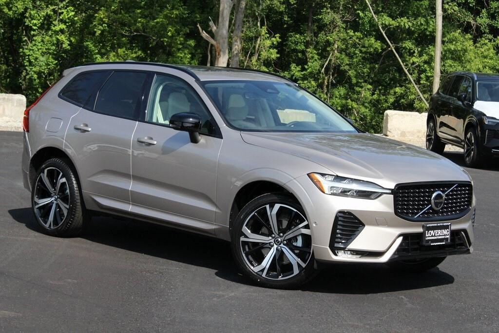 new 2025 Volvo XC60 car, priced at $60,660