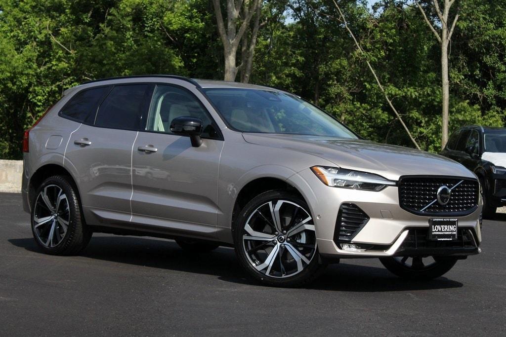 new 2025 Volvo XC60 car, priced at $60,660