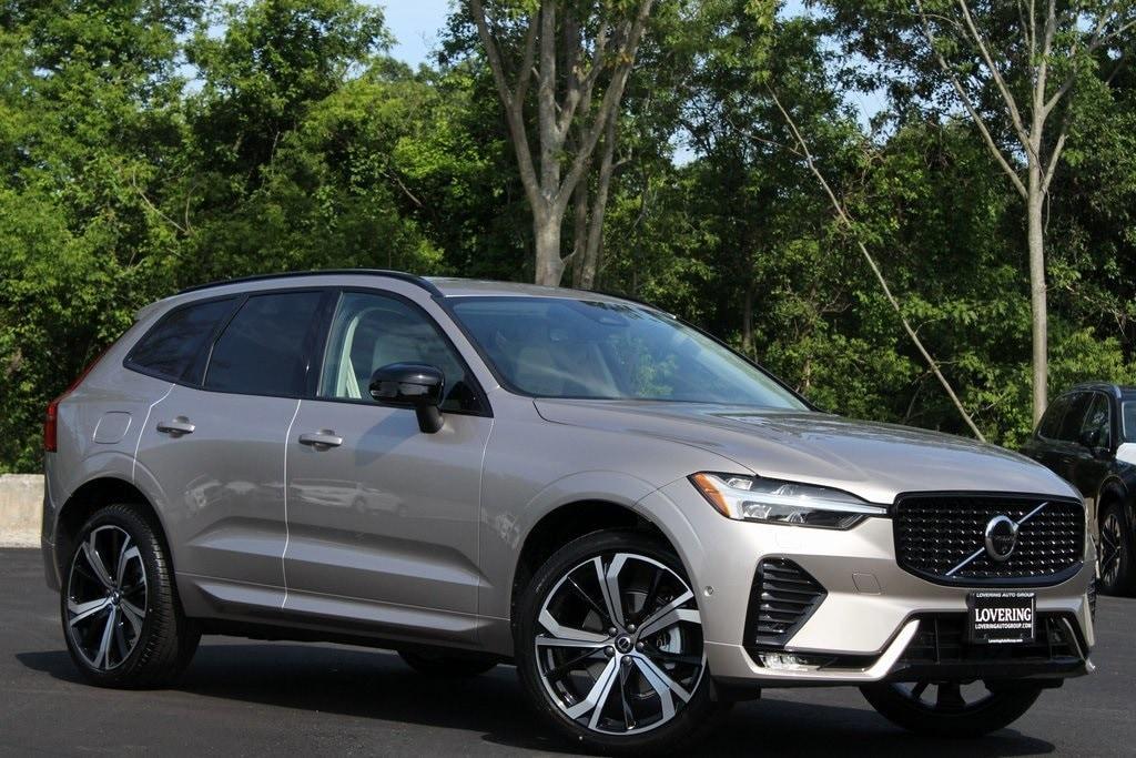 new 2025 Volvo XC60 car, priced at $60,660
