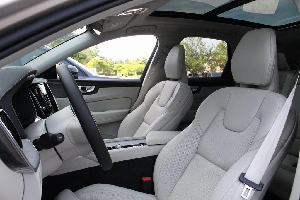 new 2025 Volvo XC60 car, priced at $60,660