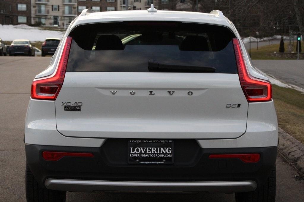 new 2025 Volvo XC40 car
