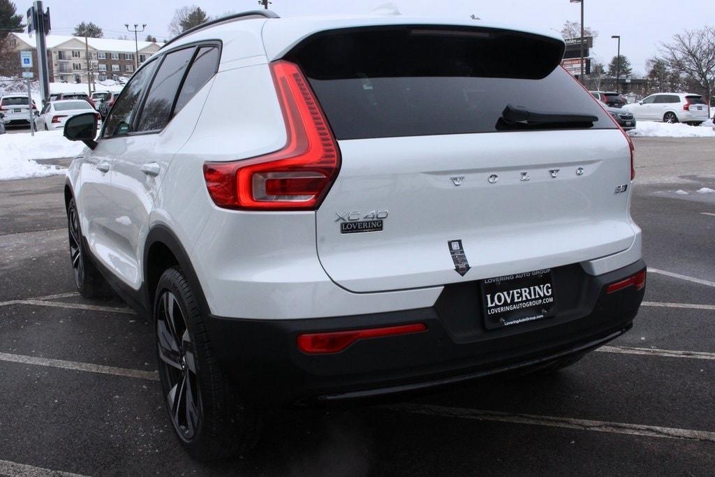 new 2024 Volvo XC40 car, priced at $48,220