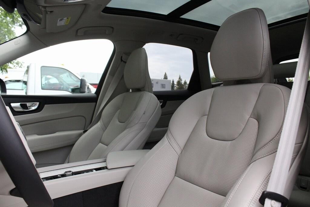 new 2026 Volvo XC60 Plug-In Hybrid car, priced at $75,235