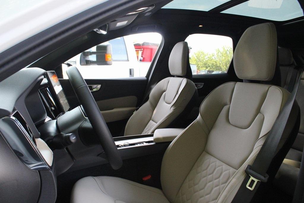 new 2026 Volvo XC60 car, priced at $57,985