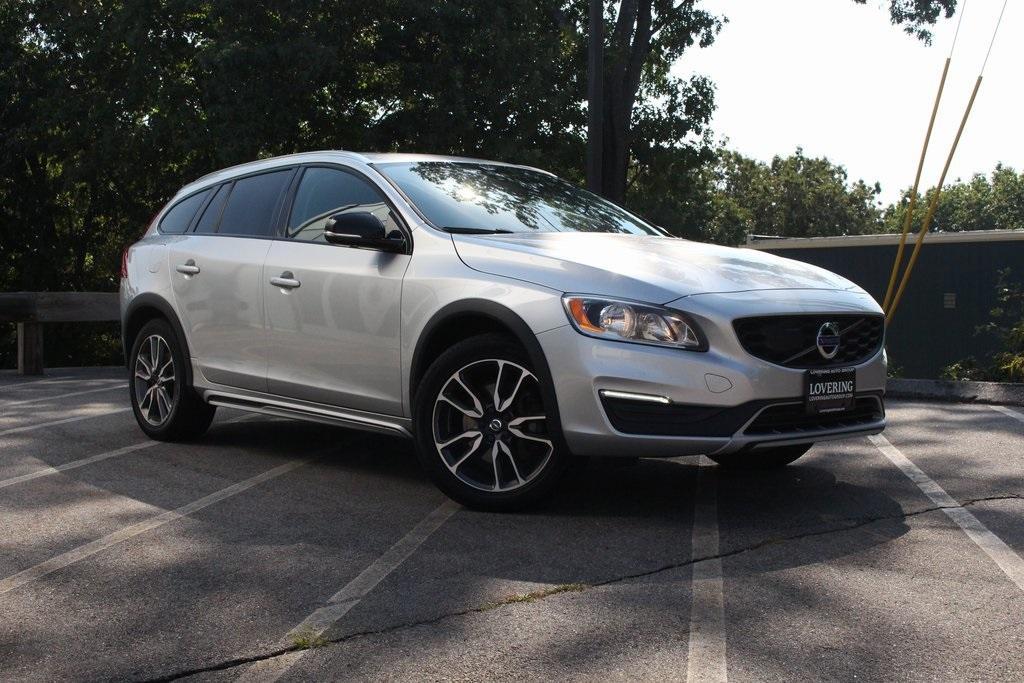 used 2017 Volvo V60 Cross Country car, priced at $15,987