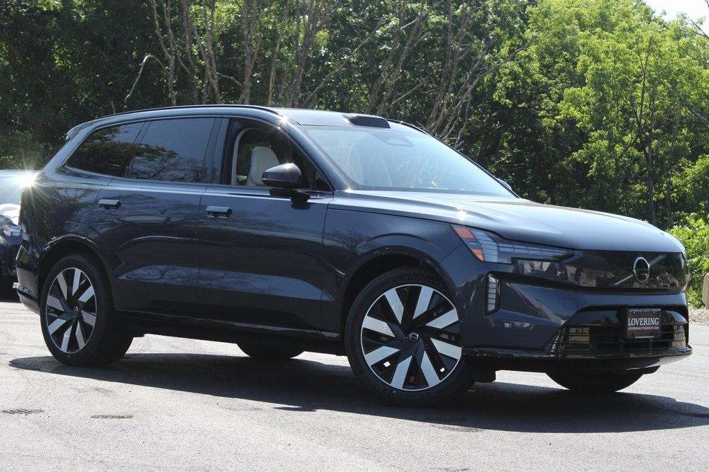 new 2025 Volvo EX90 car, priced at $86,490
