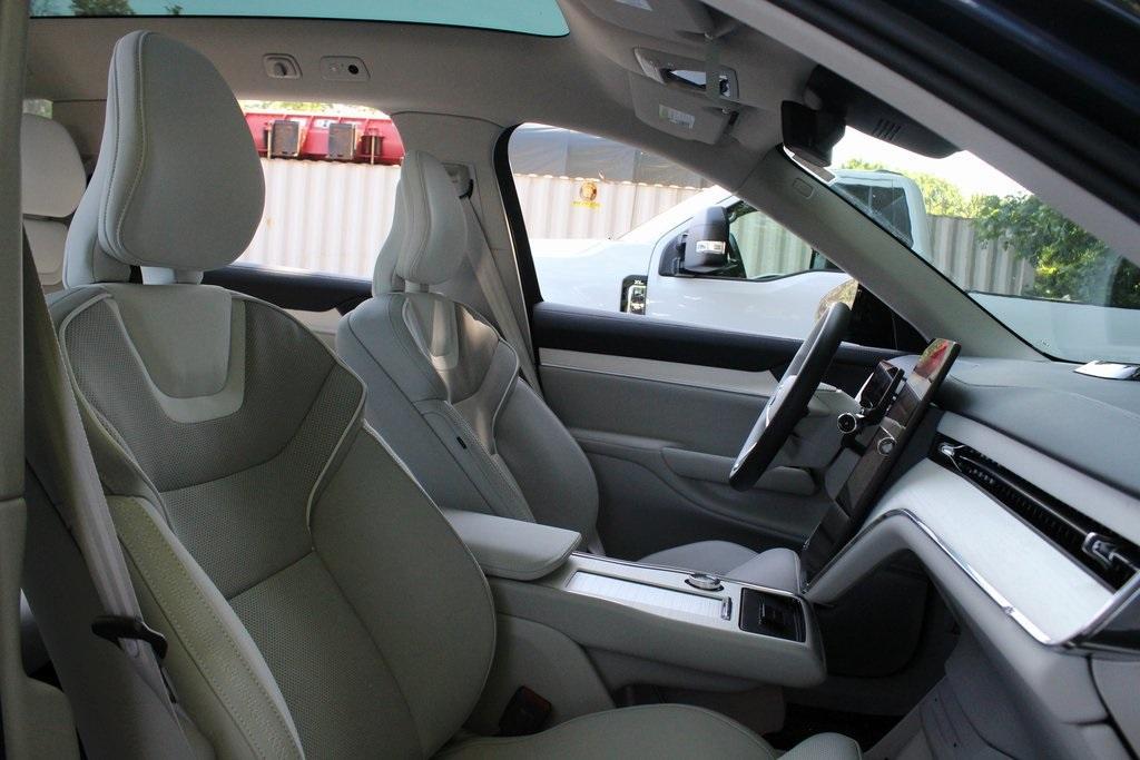 new 2025 Volvo EX90 car, priced at $86,490