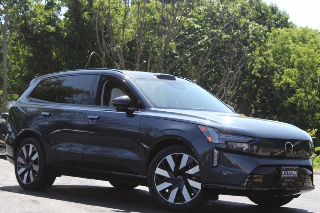 new 2025 Volvo EX90 car, priced at $86,490