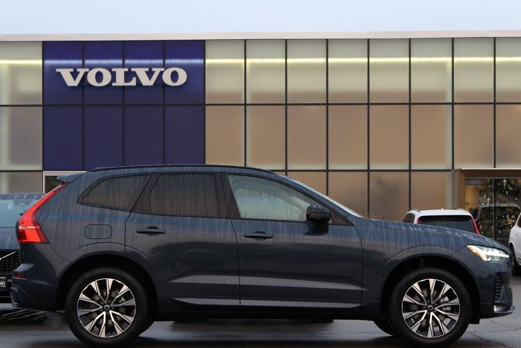 new 2025 Volvo XC60 car