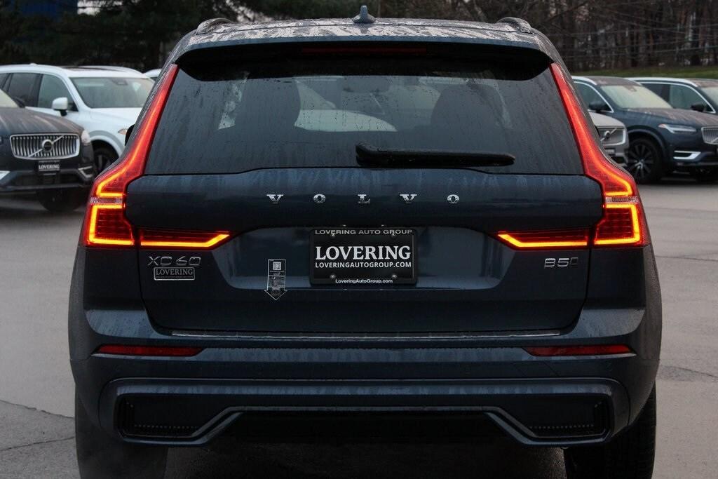 new 2025 Volvo XC60 car