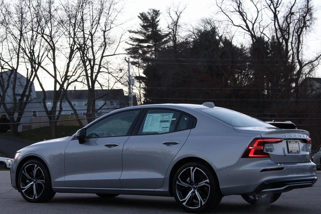 new 2025 Volvo S60 car