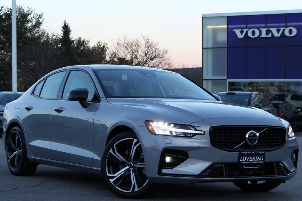 new 2025 Volvo S60 car