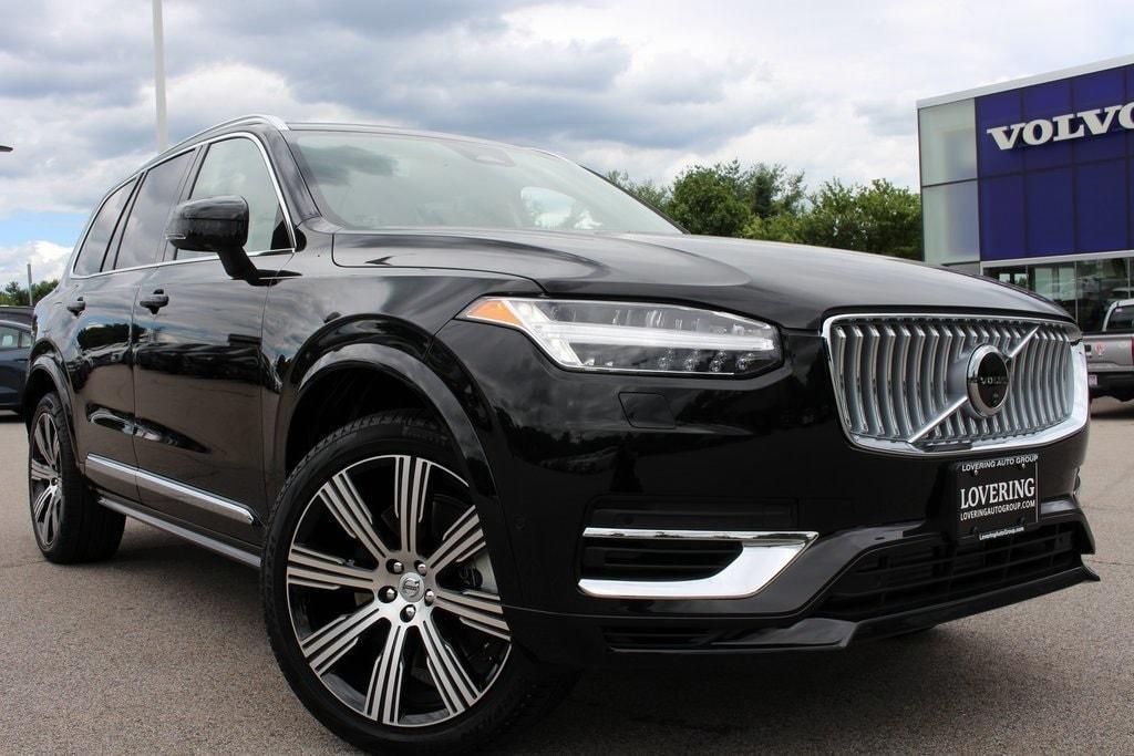 new 2025 Volvo XC90 Plug-In Hybrid car