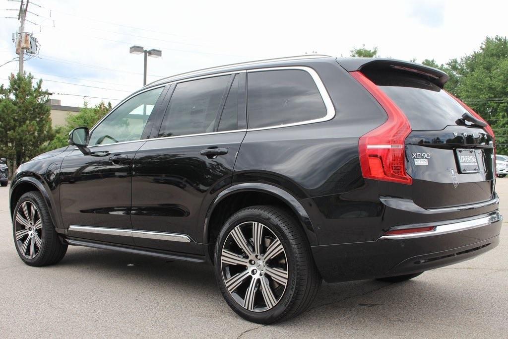 new 2025 Volvo XC90 Plug-In Hybrid car