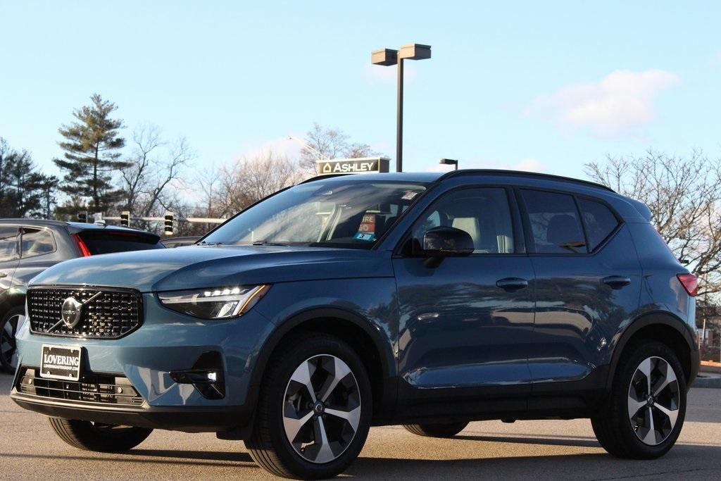 used 2024 Volvo XC40 car, priced at $35,563