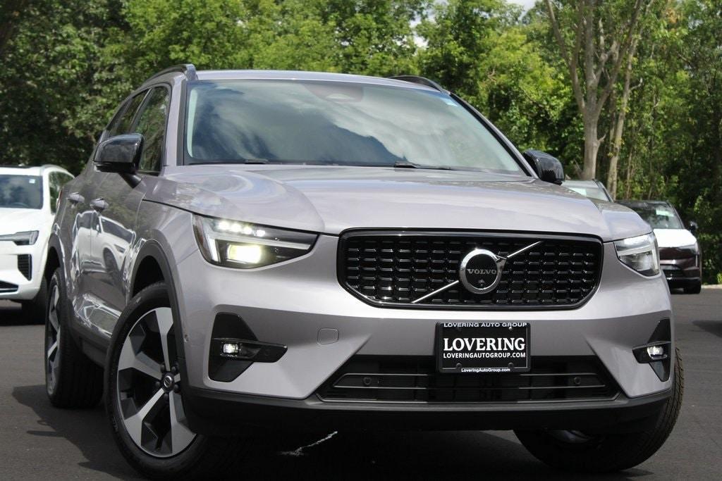 new 2026 Volvo XC40 car, priced at $50,150