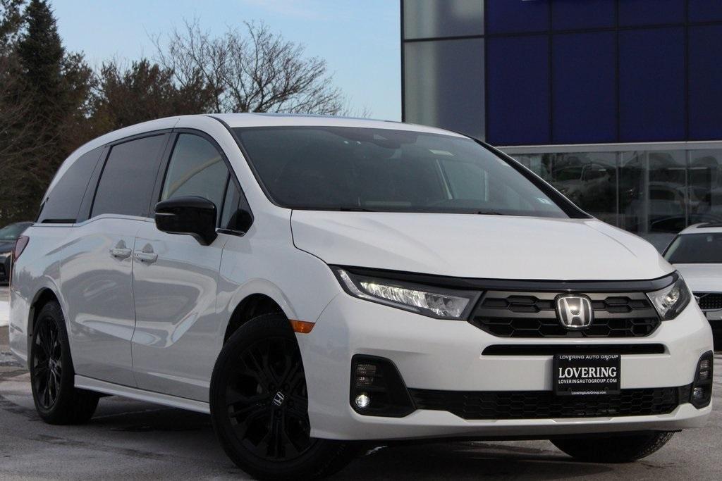 used 2025 Honda Odyssey car, priced at $40,624