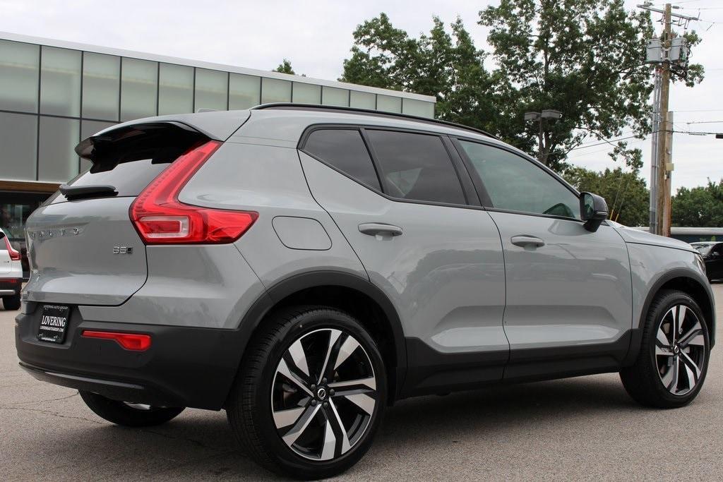 new 2025 Volvo XC40 car, priced at $49,540