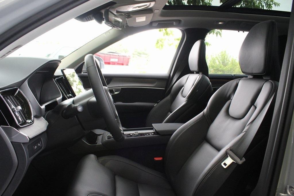 new 2025 Volvo XC90 Plug-In Hybrid car, priced at $83,400