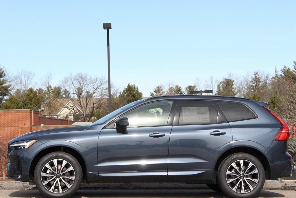 new 2025 Volvo XC60 car, priced at $51,450