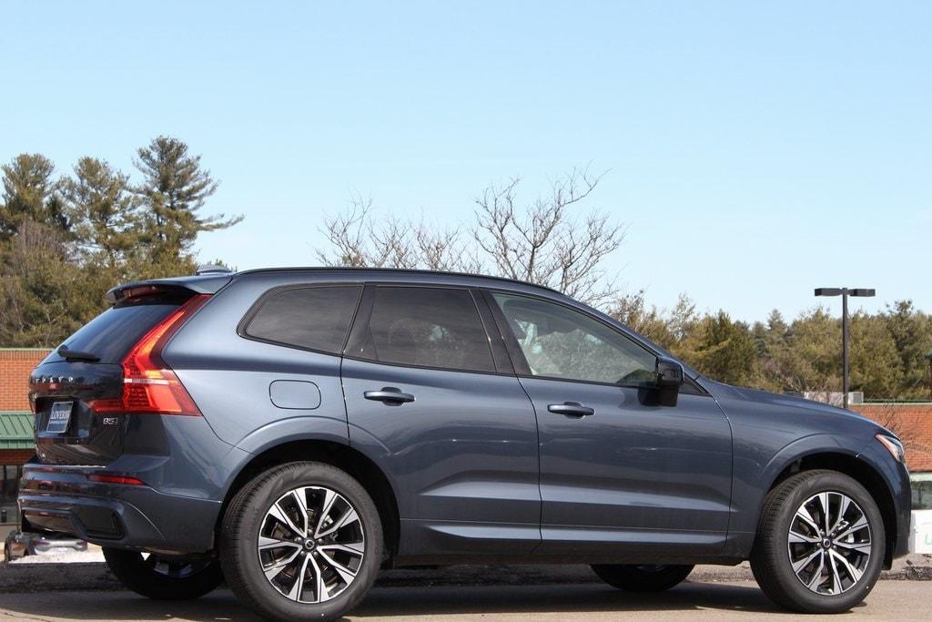 new 2025 Volvo XC60 car, priced at $51,450