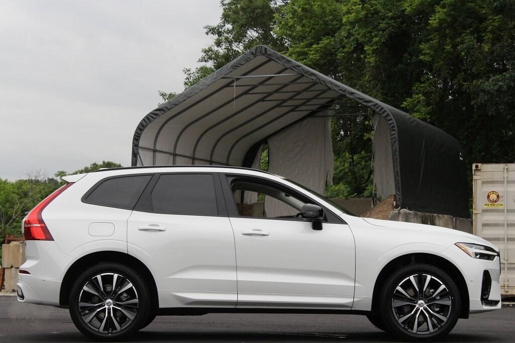 new 2025 Volvo XC60 car, priced at $55,360