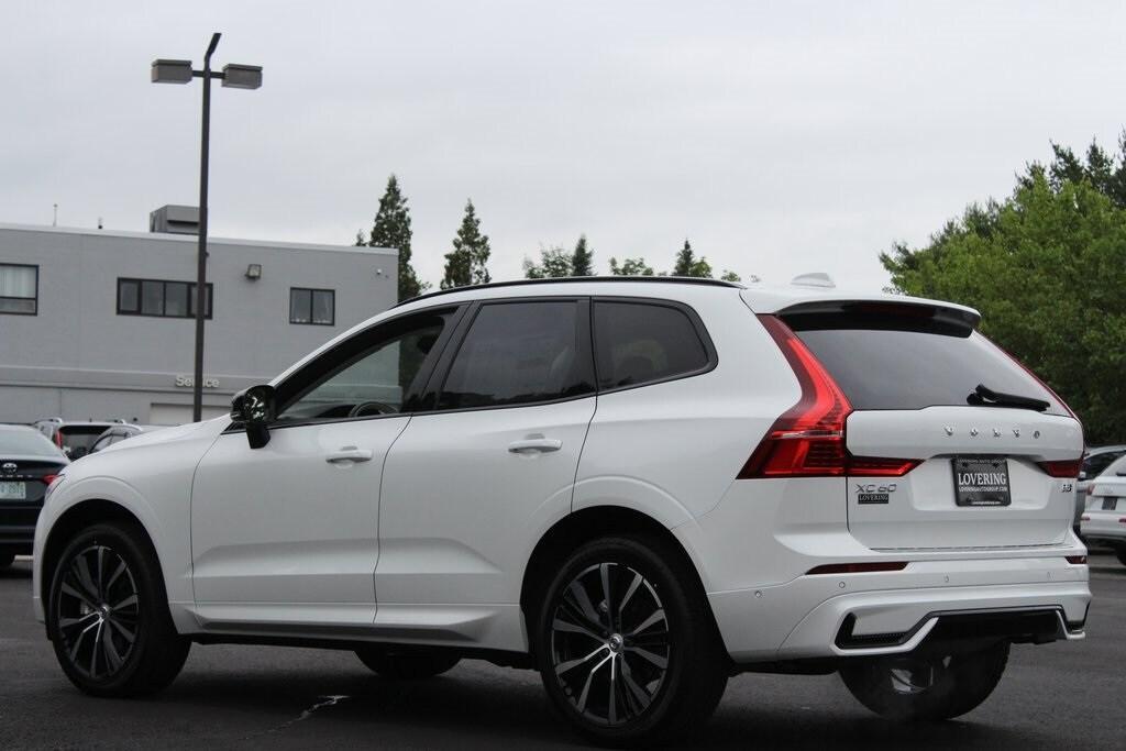 new 2025 Volvo XC60 car, priced at $55,360