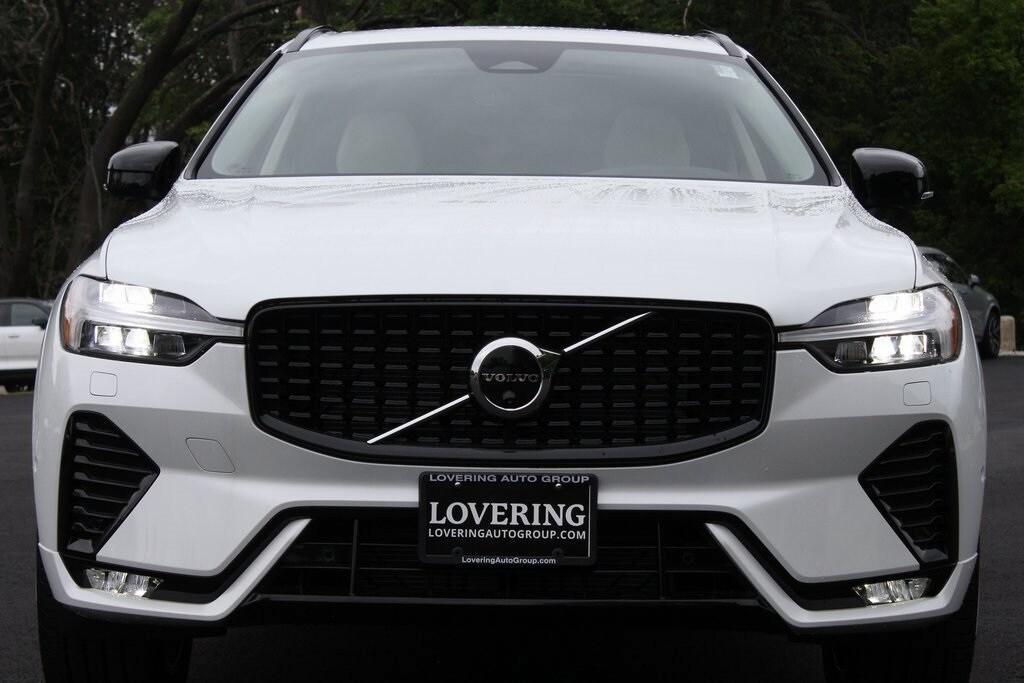 new 2025 Volvo XC60 car, priced at $55,360