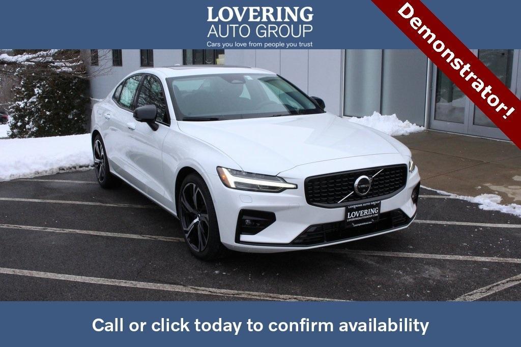 new 2024 Volvo S60 car, priced at $49,295