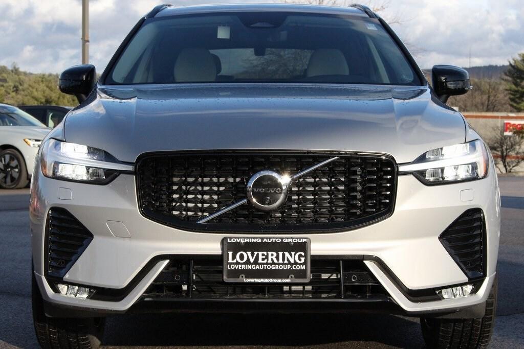 new 2025 Volvo XC60 car