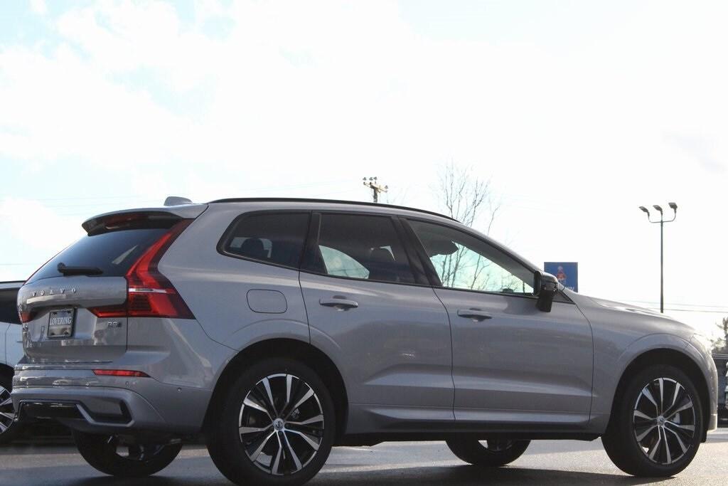 new 2025 Volvo XC60 car