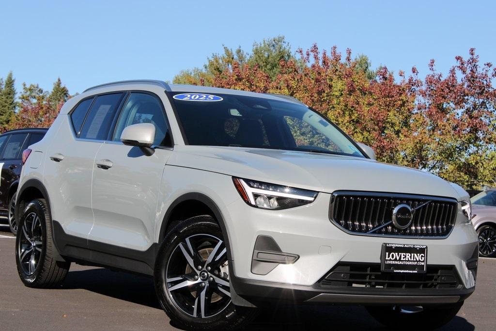 used 2025 Volvo XC40 car, priced at $33,272